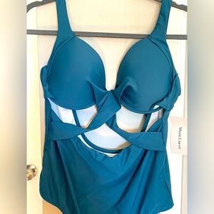 One piece cutout bathing suit